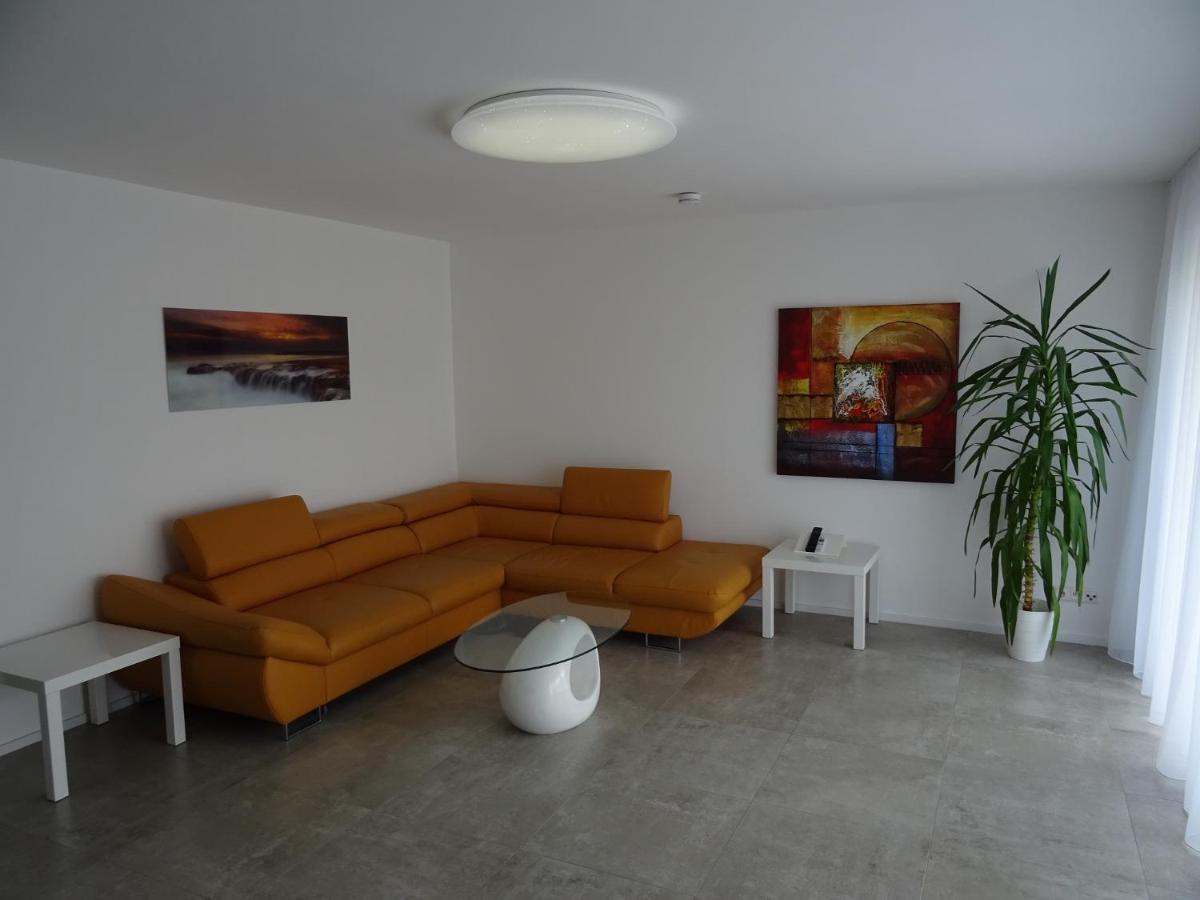 Ferienwohnung Happynes Бад-Нойштадт-ан-дер-Зале Экстерьер фото